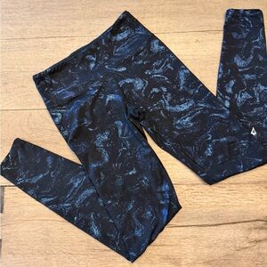 Ivivva Black and Blue Swirl “Metallic” Leggings